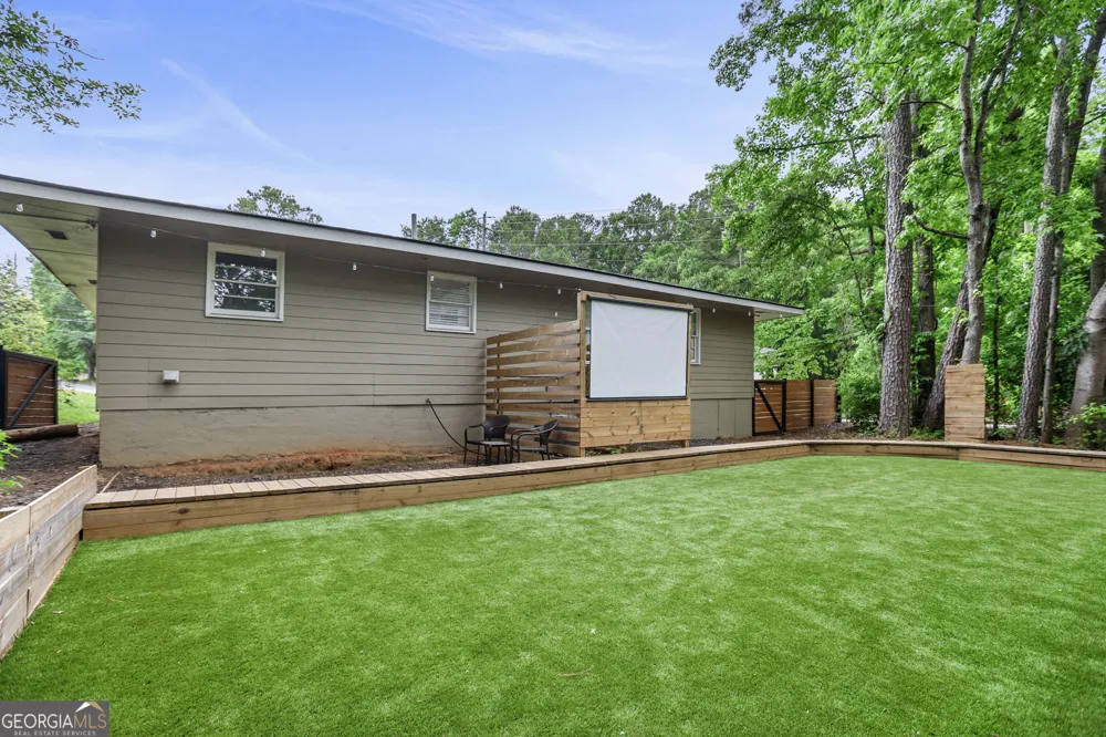 9 W Park CT Newnan, GA 30263