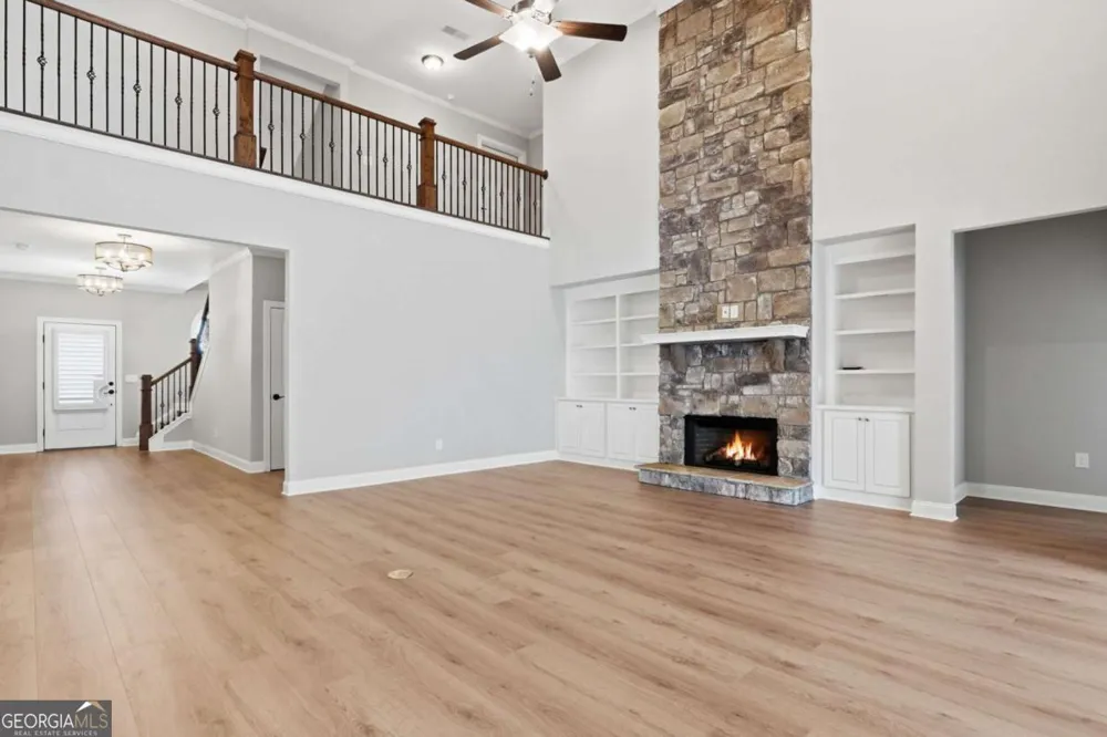 1790 Nestledown DR Cumming, GA 30040