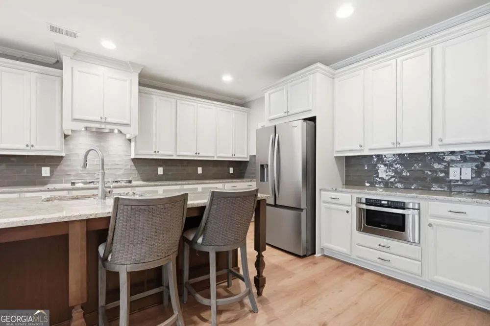 1790 Nestledown DR Cumming, GA 30040