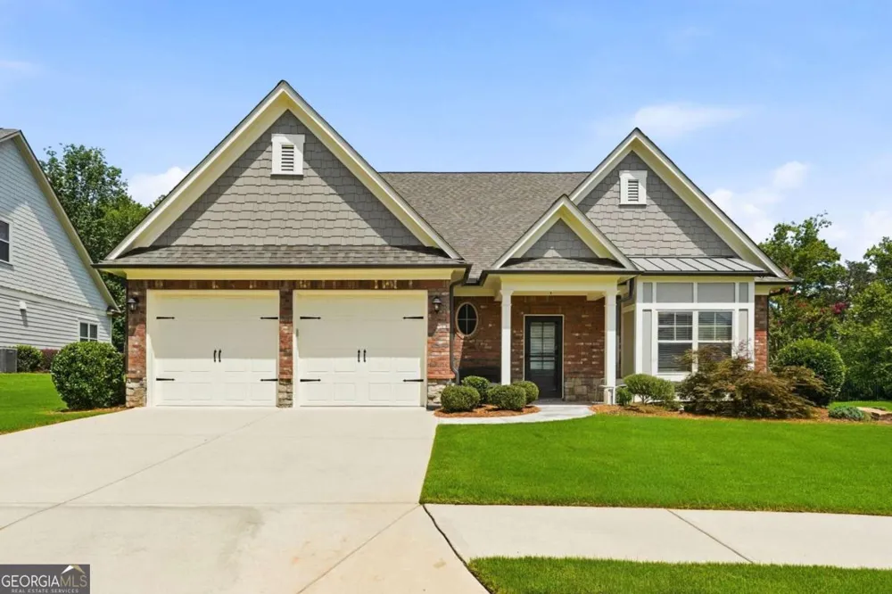 1790 Nestledown DR Cumming, GA 30040