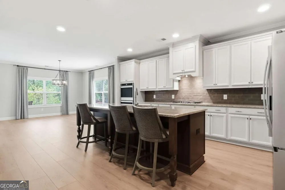 1790 Nestledown DR Cumming, GA 30040