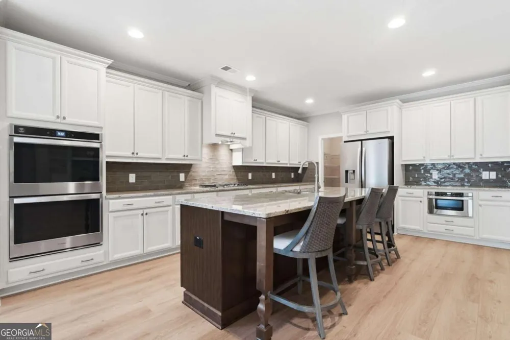1790 Nestledown DR Cumming, GA 30040