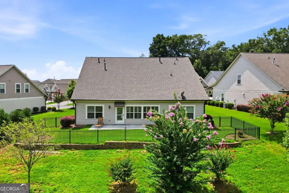 1790 Nestledown DR Cumming, GA 30040
