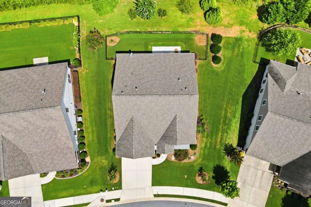 1790 Nestledown DR Cumming, GA 30040