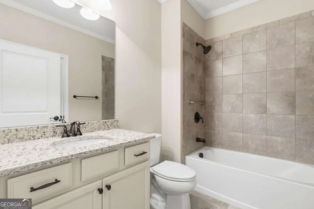 1790 Nestledown DR Cumming, GA 30040