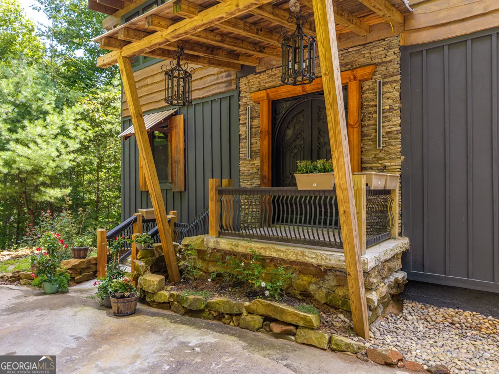 389 Fort Mountain RD Blairsville, GA 30512