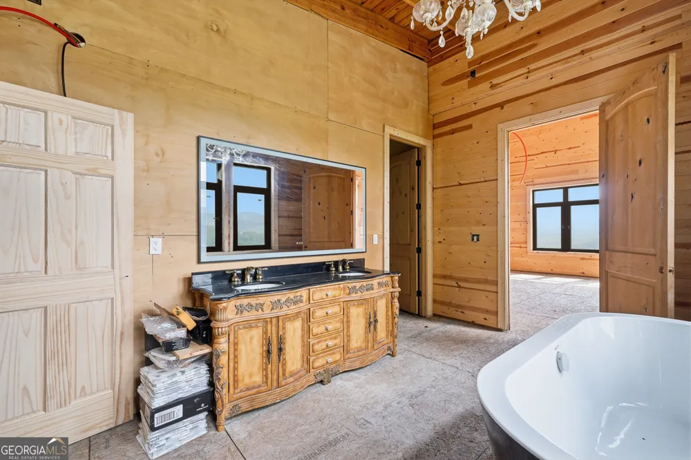 389 Fort Mountain RD Blairsville, GA 30512