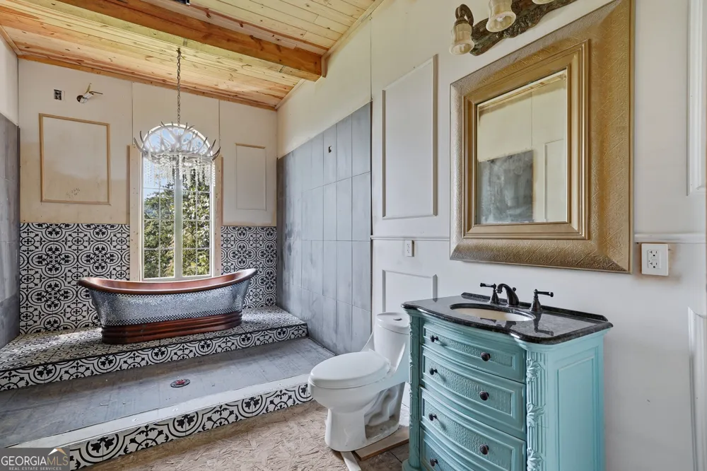389 Fort Mountain RD Blairsville, GA 30512