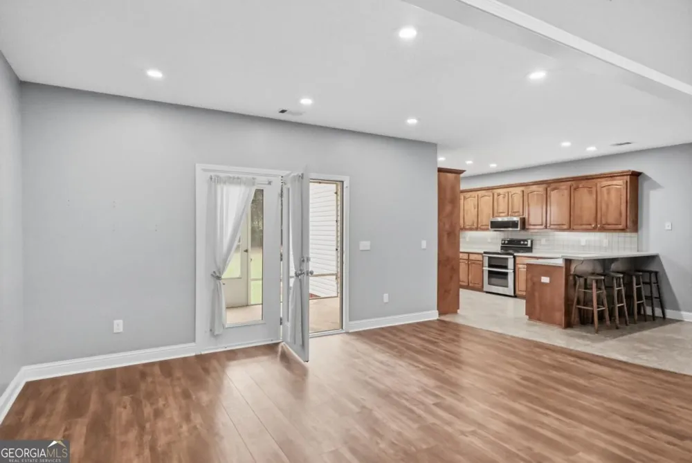 132 Hidden Creek CIR Lizella, GA 31052