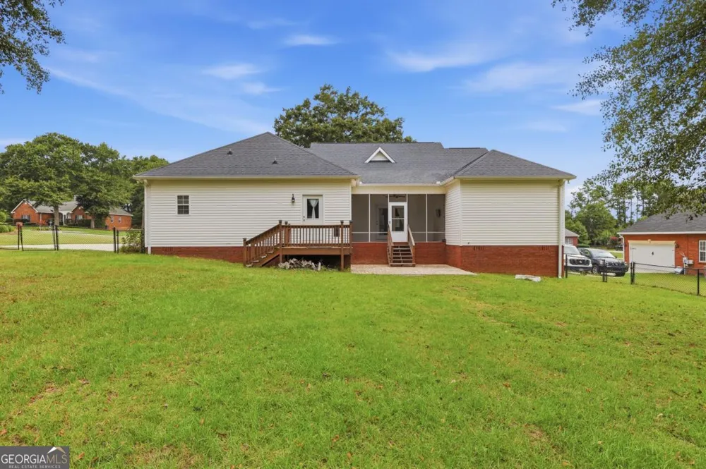 132 Hidden Creek CIR Lizella, GA 31052