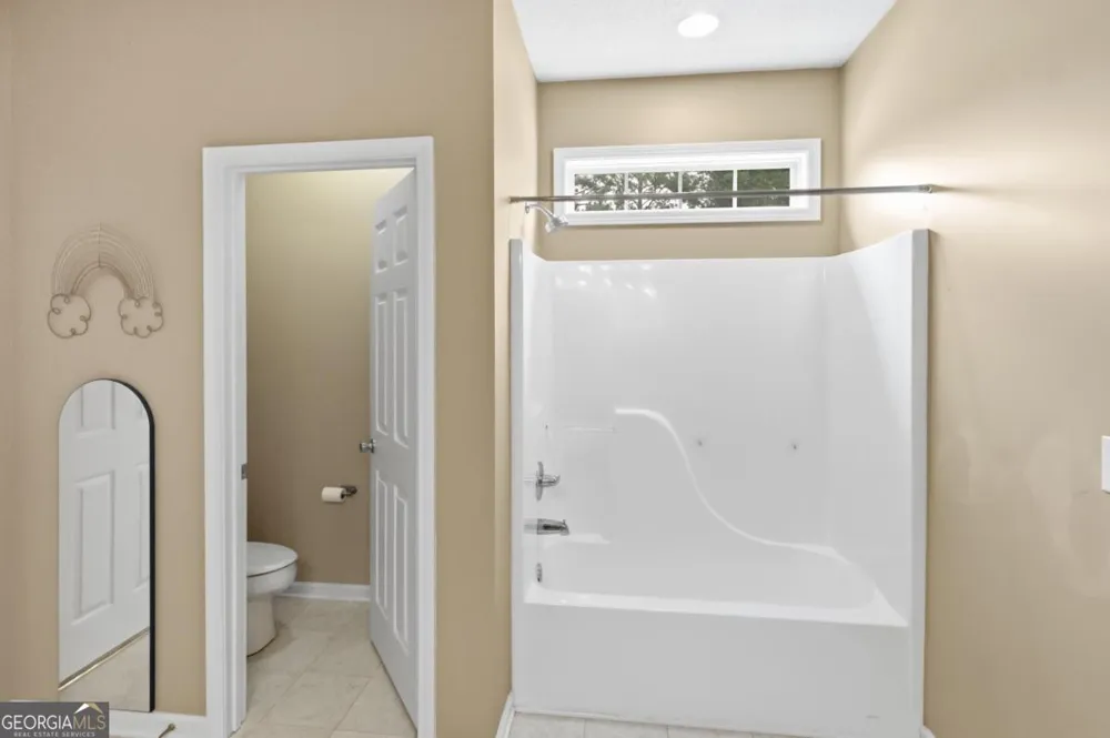 132 Hidden Creek CIR Lizella, GA 31052