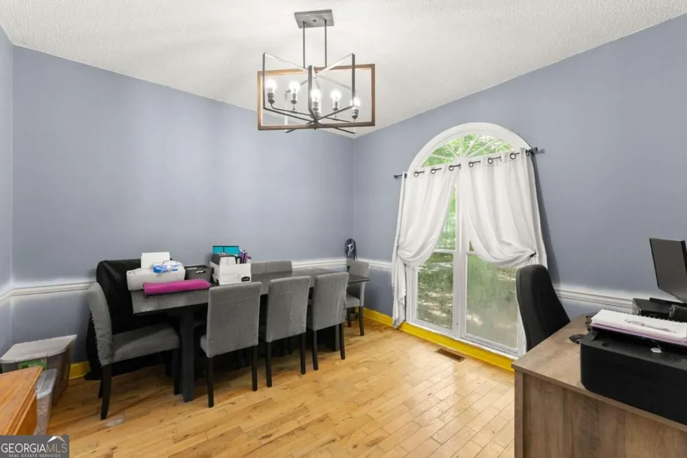 6055 Rolling Oaks LN Cumming, GA 30040