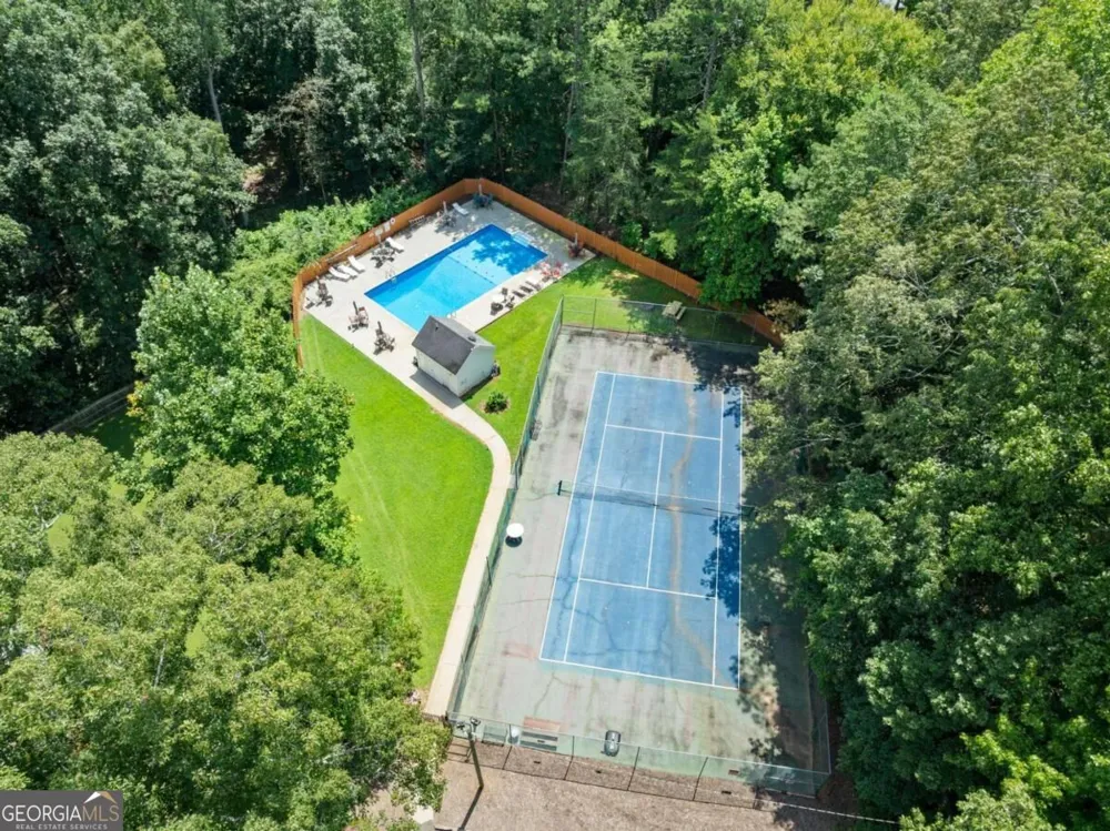 6055 Rolling Oaks LN Cumming, GA 30040