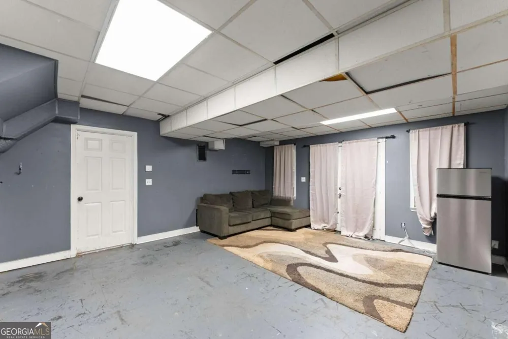 6055 Rolling Oaks LN Cumming, GA 30040
