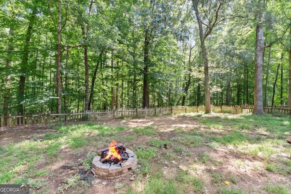 6055 Rolling Oaks LN Cumming, GA 30040
