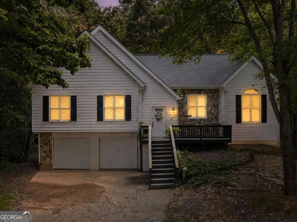 6055 Rolling Oaks LN Cumming, GA 30040