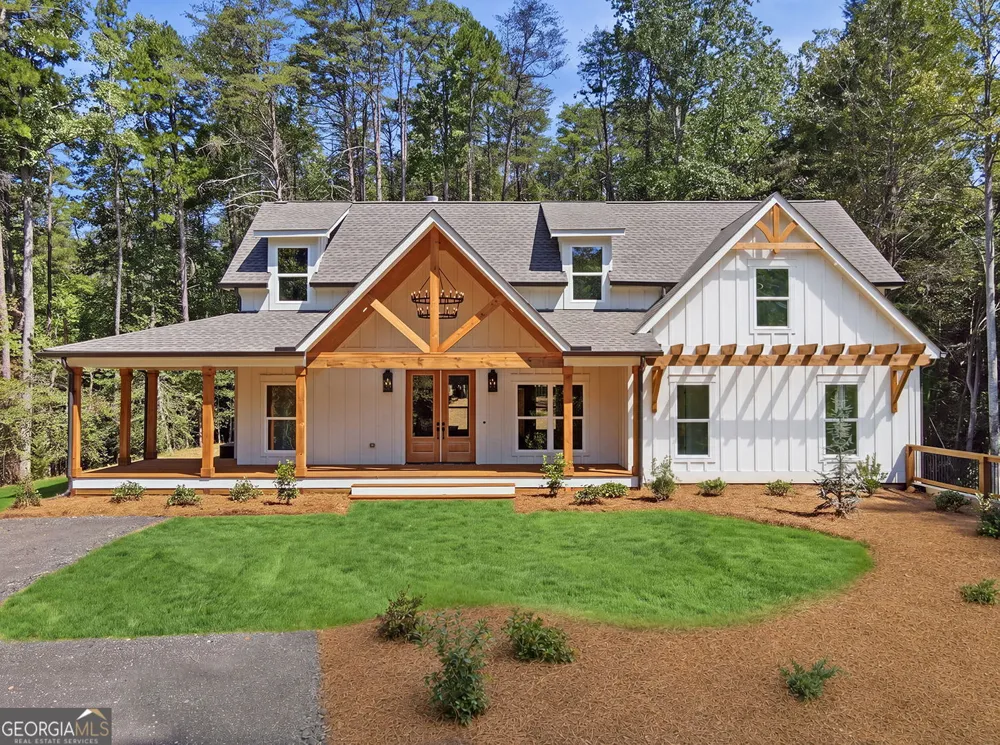 300 Rainmore DR Dahlonega, GA 30533