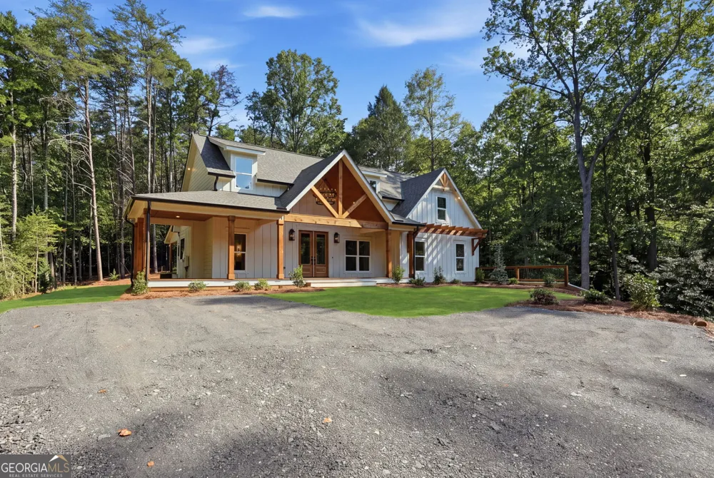 300 Rainmore DR Dahlonega, GA 30533