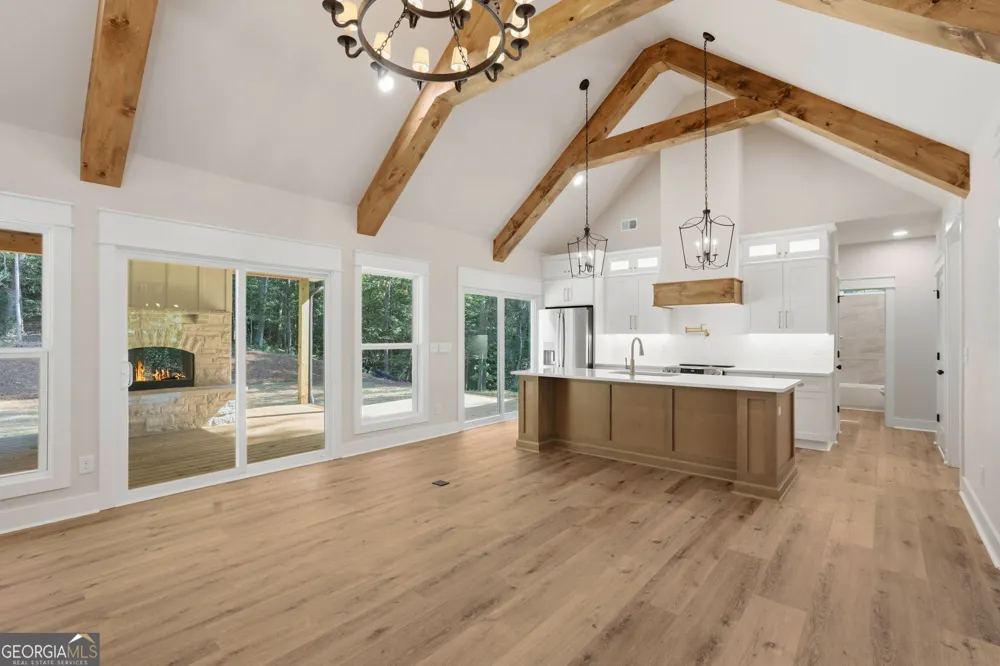 300 Rainmore DR Dahlonega, GA 30533