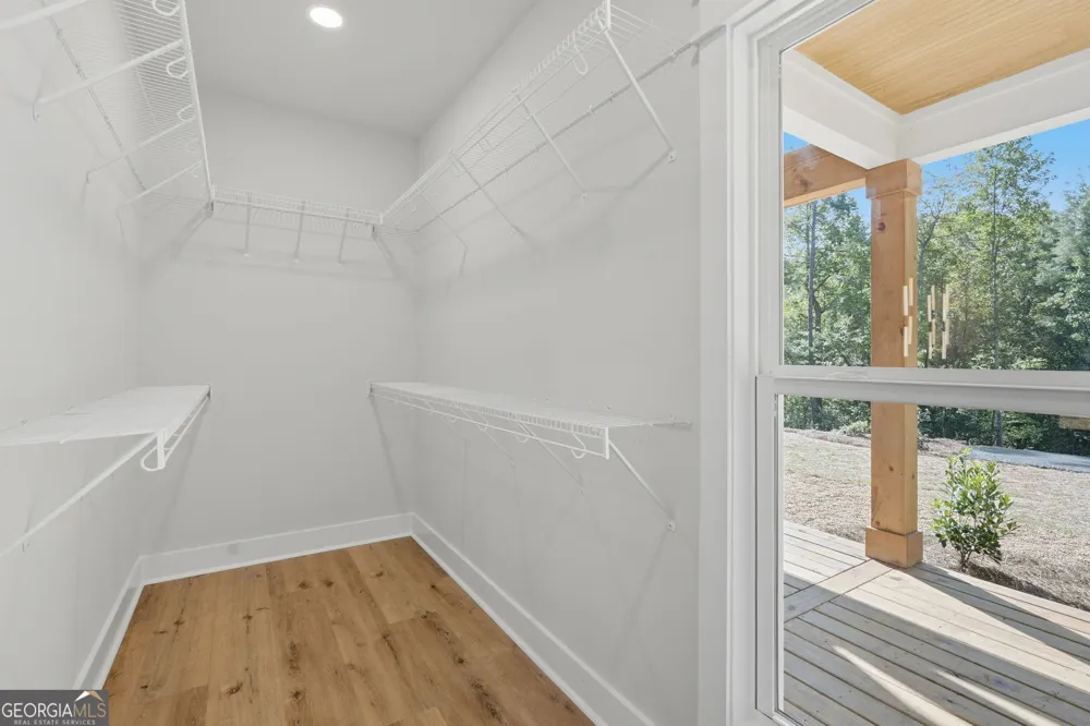 300 Rainmore DR Dahlonega, GA 30533