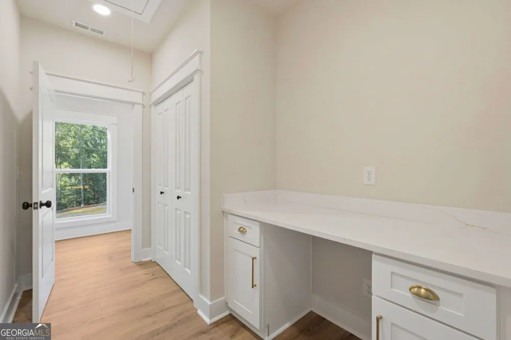 300 Rainmore DR Dahlonega, GA 30533