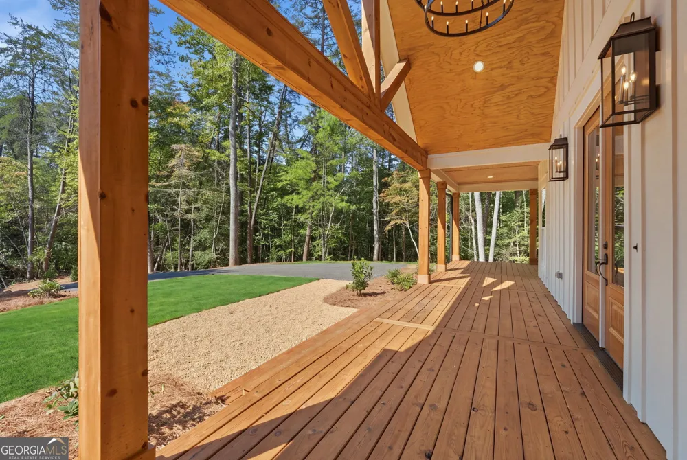 300 Rainmore DR Dahlonega, GA 30533