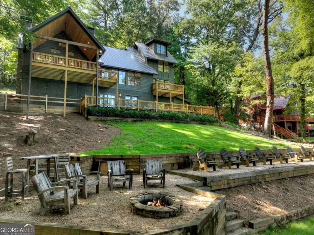 143 Heritage PT Morganton, GA 30560
