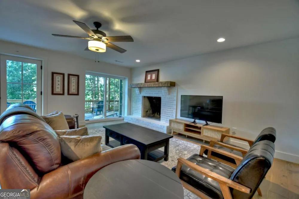 143 Heritage PT Morganton, GA 30560
