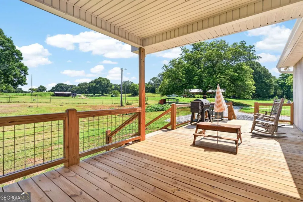 14155 HWY 106 Carnesville, GA 30521