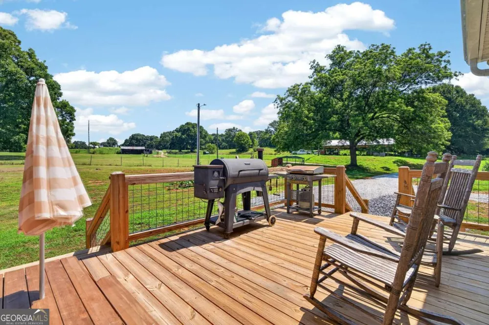 14155 HWY 106 Carnesville, GA 30521