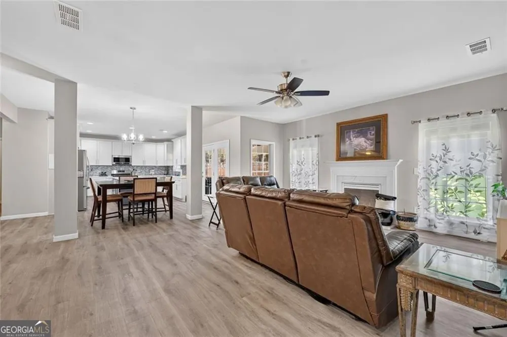 787 King Sword CT SE Mableton, GA 30126