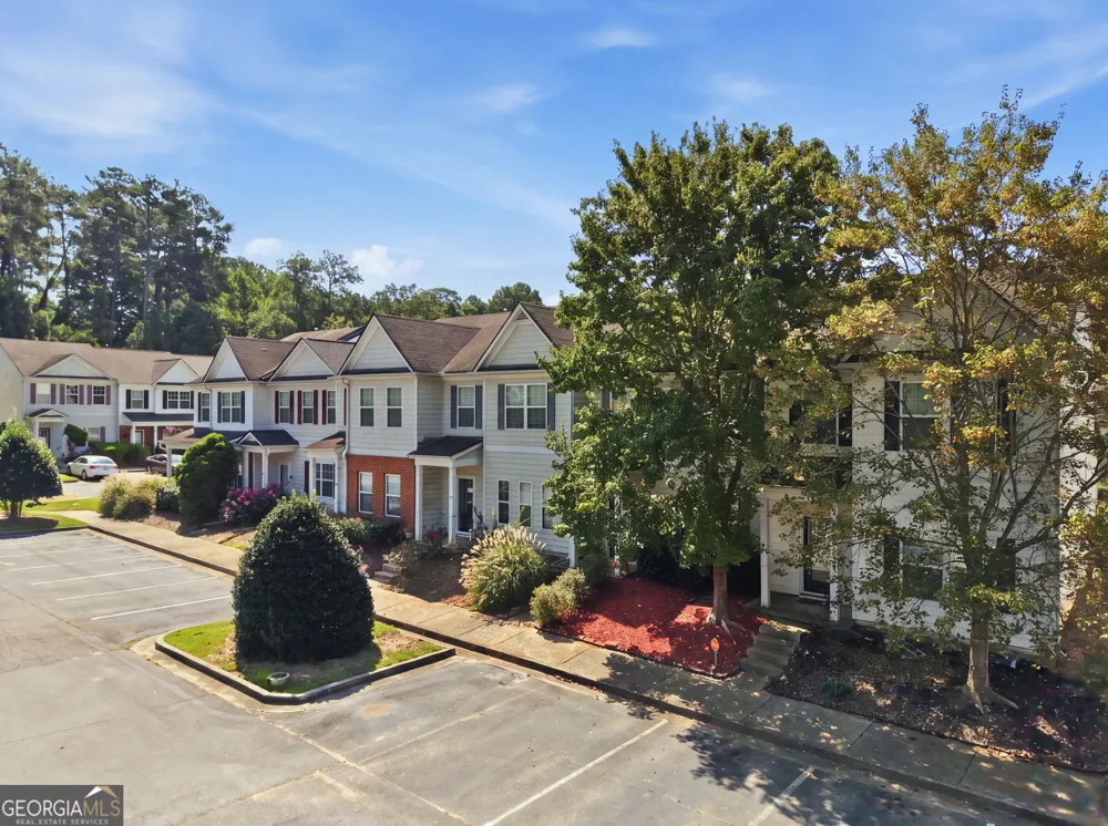 4116 Flat TRL Union City, GA 30291