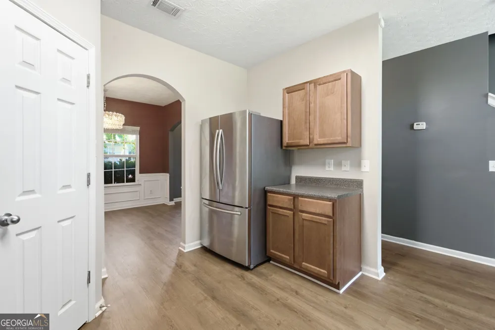 4116 Flat TRL Union City, GA 30291