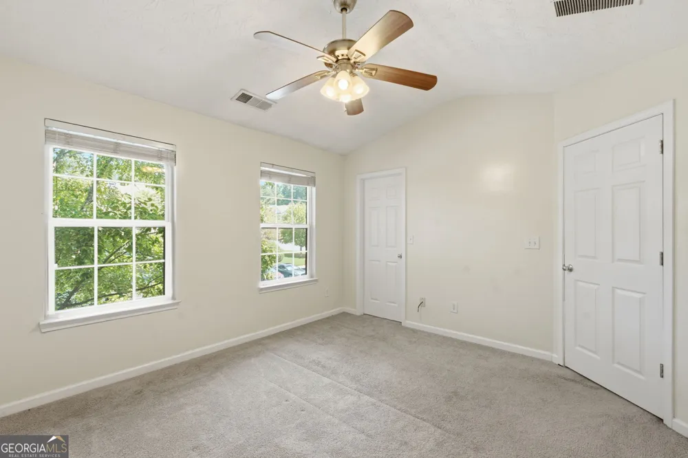 4116 Flat TRL Union City, GA 30291