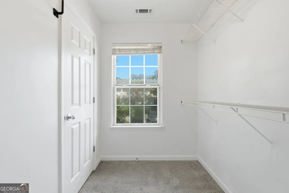 4116 Flat TRL Union City, GA 30291