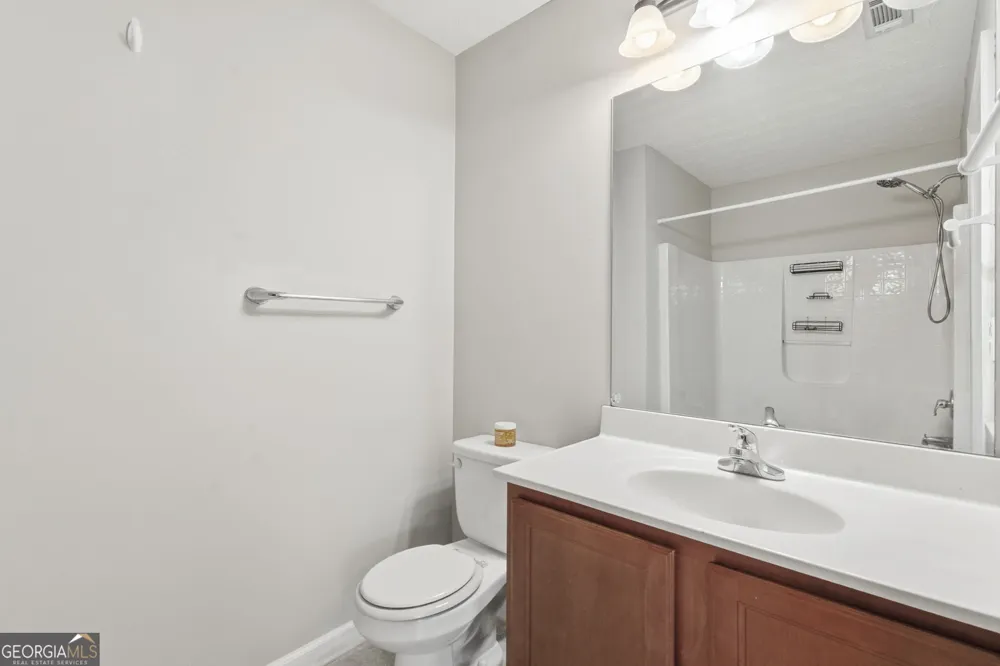 4116 Flat TRL Union City, GA 30291