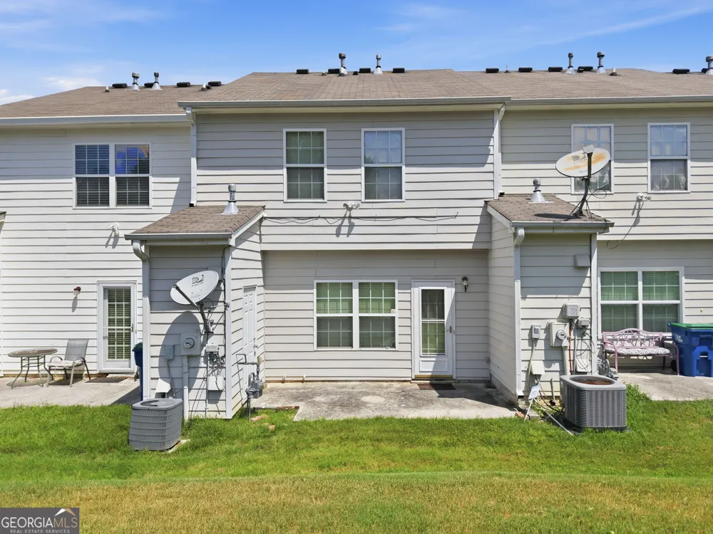 4116 Flat TRL Union City, GA 30291