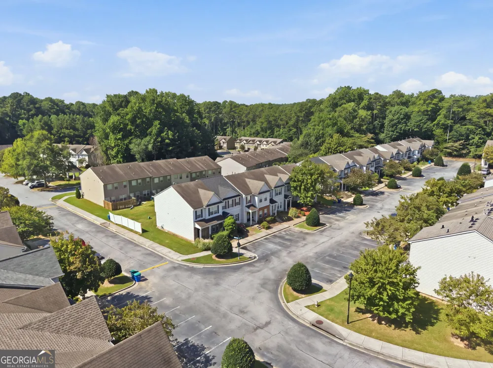 4116 Flat TRL Union City, GA 30291