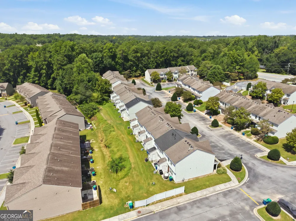4116 Flat TRL Union City, GA 30291