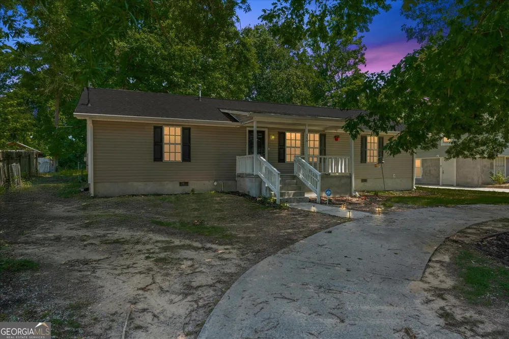 566 Shadowmoor CIR Thomson, GA 30824