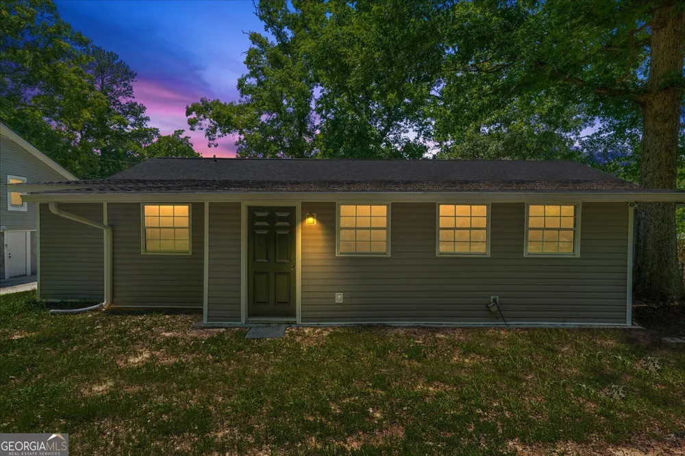 566 Shadowmoor CIR Thomson, GA 30824