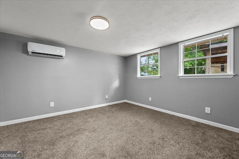 566 Shadowmoor CIR Thomson, GA 30824