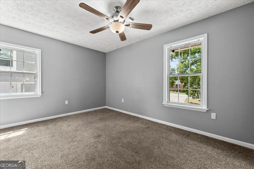 566 Shadowmoor CIR Thomson, GA 30824