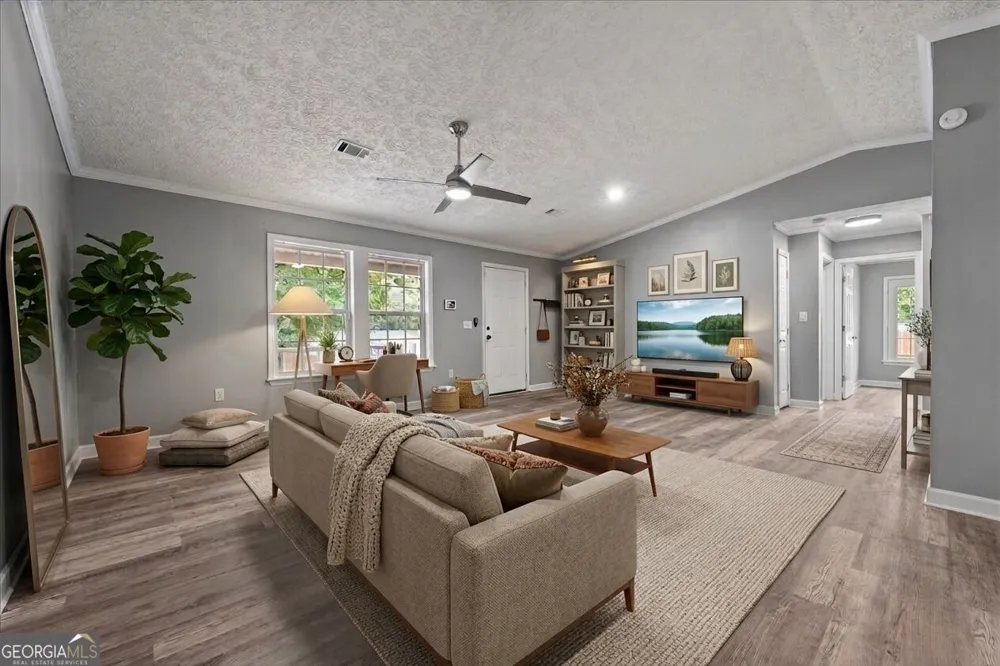 566 Shadowmoor CIR Thomson, GA 30824