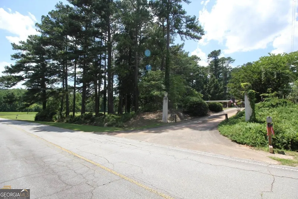 7275 Bishop RD Fairburn, GA 30213