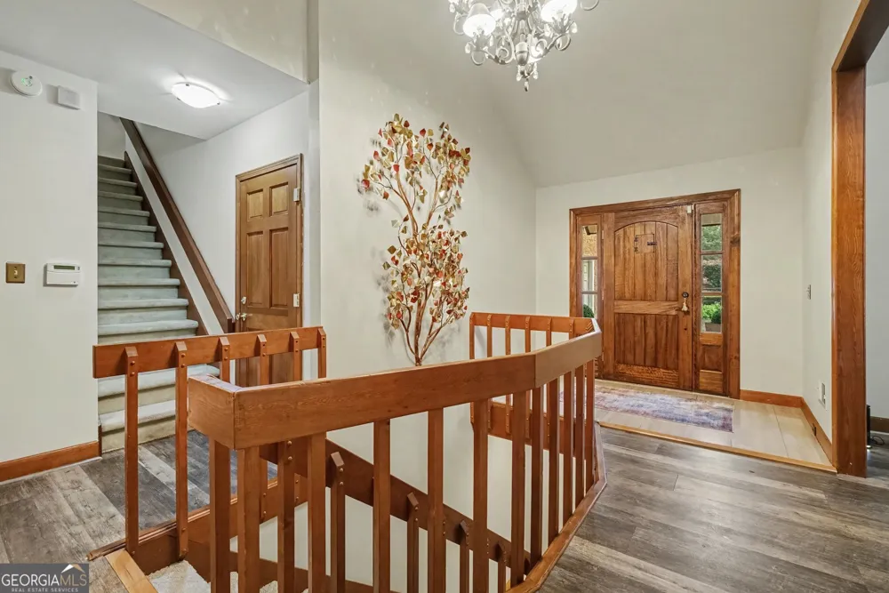365 Crosstree LN Sandy Springs, GA 30328