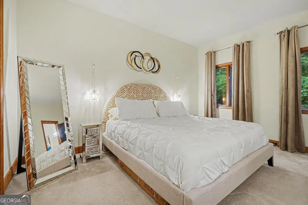 365 Crosstree LN Sandy Springs, GA 30328