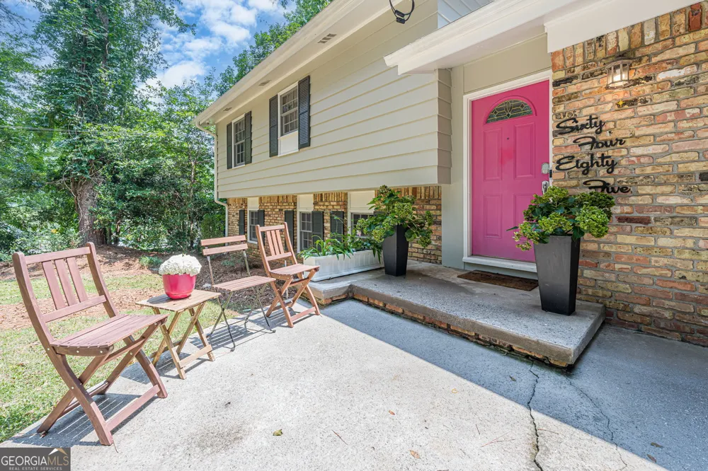 6485 Wright RD Sandy Springs, GA 30328
