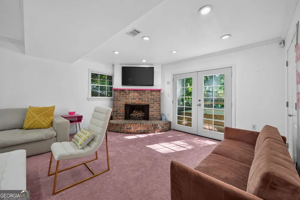 6485 Wright RD Sandy Springs, GA 30328