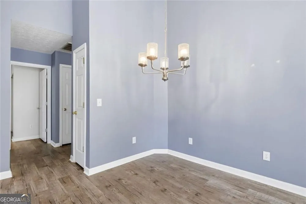 203 Oak Grove LN Acworth, GA 30102